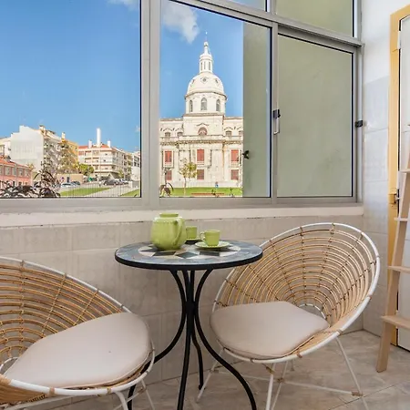 Renovated In Central Belem 15 Minutes From The River Appartement Lisboa